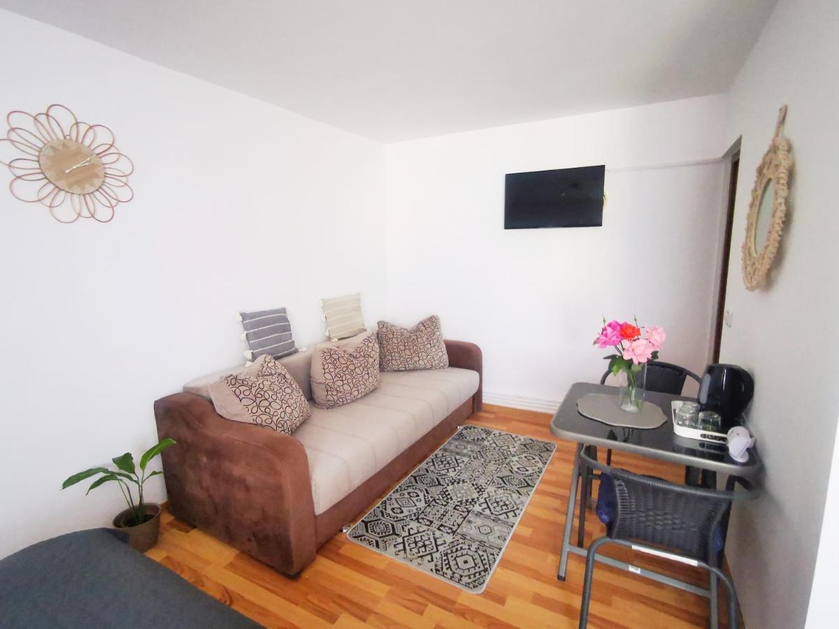 1 For Rent Hotel Cluj Napoca Bagian luar foto